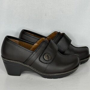 Thom McAn Gennie Clogs Brown Leather Bohemian Sz 7 1/2 W